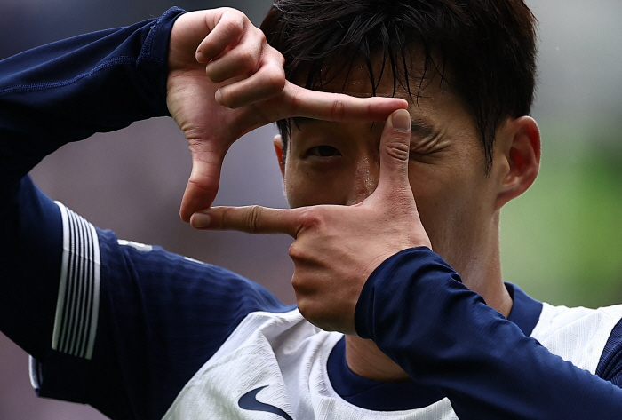 Son Heung-min dreams of 'Tottenham legend' already acknowledged the coach →'I have no doubt that SON legend will become'' unbelievable player'