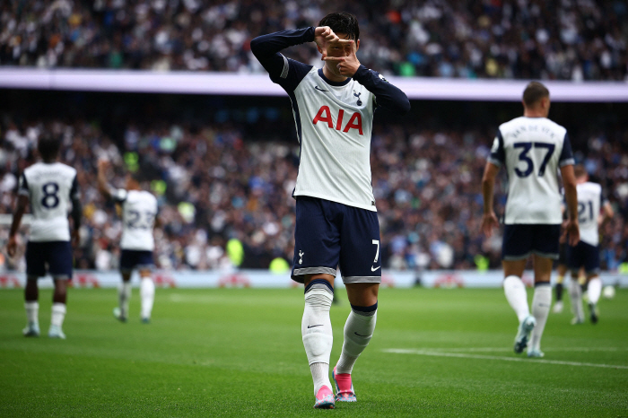 Son Heung-min dreams of 'Tottenham legend' already acknowledged the coach →'I have no doubt that SON legend will become'' unbelievable player'