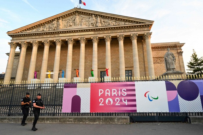 Tolerance at the Paris Paralympics? The IPC lifted the ban on the Olympics