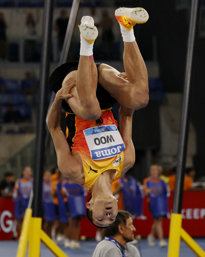 'End of Tears' Woo Sang-hyuk on the wing again toward LA Olympics, winning the Rome Diamond League for the second consecutive time'