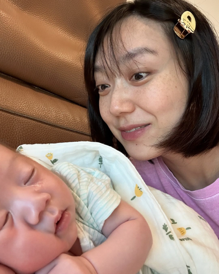 Lee Eun-hyung, ♥ Kang Jae-jun looks exactly like him 'A month after birth' bragging 'So cute. It looks like potato bread