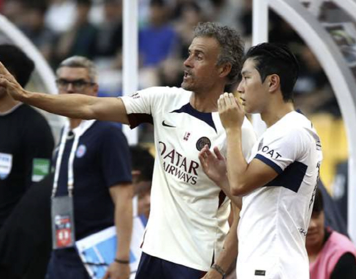 Only the second half of Lee Kang-in's run 'Lack of rhythm' Point out...Enrique, 'Attendant LEE' Isn't it 1 option now? Bench resource reduction → starting competition signal ignition