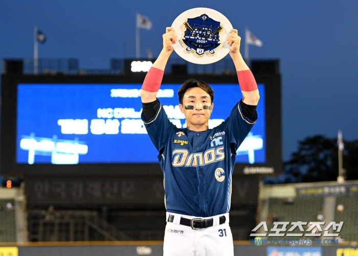 Son Ah-seop caught the bat! 'Miracle Return' Realization? NC'Starting a batting training program'Shin Min-hyuk's surgery confirmed
