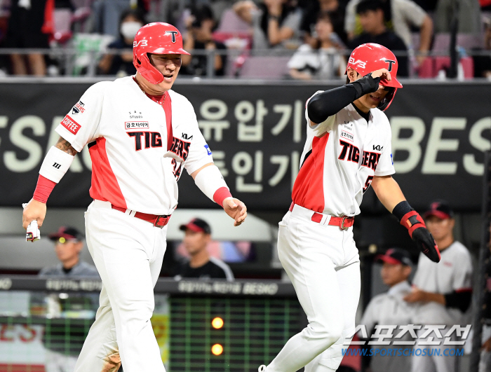 LG Killer... KIA won again! 75 LG 8 consecutive wins 13 wins and 3 losses against each other 'absolute advantage'