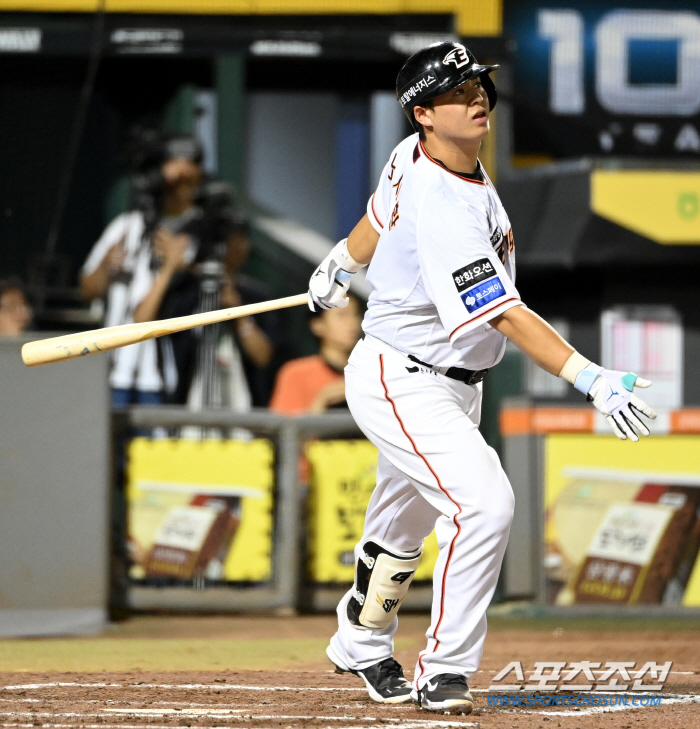 Moon Hyun-bin's come-from-behind gun 'Card No. 1 enemy'&Mundongju 160.1km bang! Overcoming bear phobia, Hanwha and Doosan are in 5th place with a 2G car chase