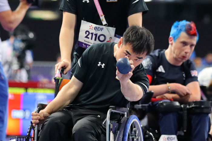 World's Strongest Korea Boccia, Mixed Fair & Group '사냥金 Hunting' Starts Good