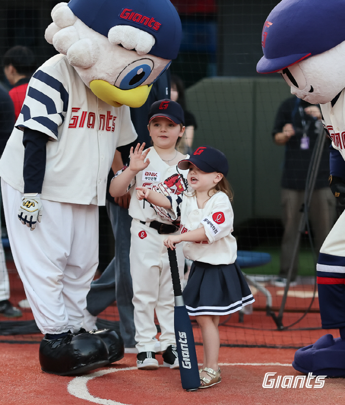 Lotte's first fall baseball in 7 years? It's not a dream! '15 → 6 points for a batter in the 7th inning' Reversal drama to archrival KT