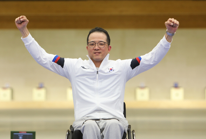 'Blocking blood'Cold Sniper'Park Jin-ho, now his gauge is fixed for the triple crown