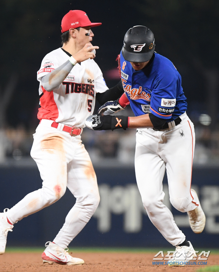 KIA wins 4-3 after extra-time blood fight against Hanwha 