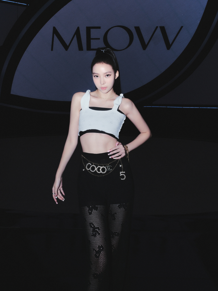 'Representing the 5th generation'Tedi girl group' Miyao, Rosé → Jeon Somi's bold debut with support (Roundup)