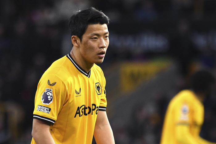 'Challenge to win the vs League without relegation selection'...Hwang Hee-chan, was he really right to stay in the EPL →'Pep successor'De Zerby offer rejected'I called him every day'
