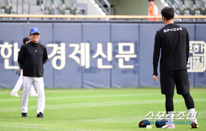 Did it work?'Sang MOON Dong-ju, a veteran coach who trusted a young pitcher, the reason for the second half of Young-gun's half-term reversal