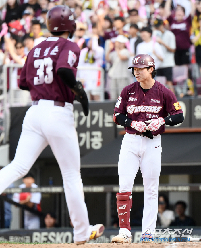 'Kim Do-young KBO's youngest 30 home runs, 30 steals, 100 RBIs, 100 points' KIA, Kiwoom sweeps 3 consecutive games 'Winning Magic Number 6'