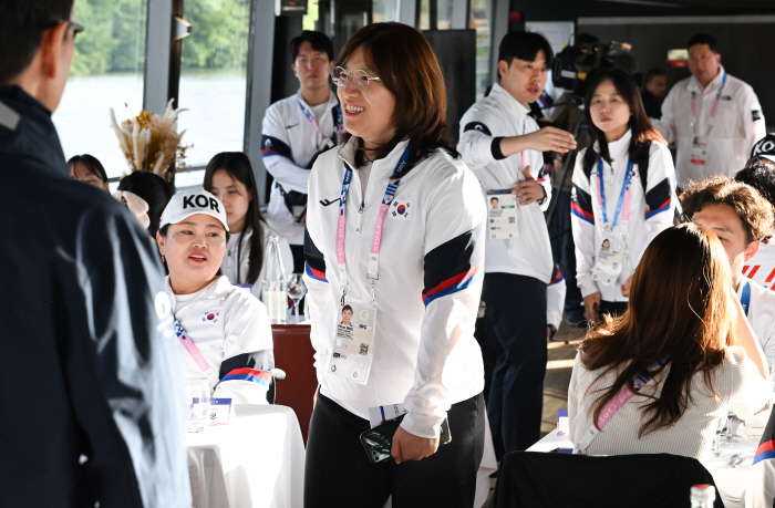 Why the Korean team was doubly happy with the surprise gift of the captain of the team
