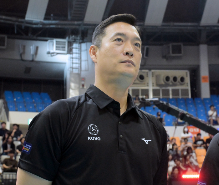 'Volleyball Opening'S imminent → Preliminary heat is complete! 'Heo Soo-bong  Shin Young-seok 25 points joint venture'V League All-Star,'Lee Woo-jin 9 points' Shutout victory over 伊 Moncha 