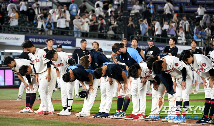 '6G 10 mistakes' Lotte, which collapsed both offense and defense, pledged to fight all-out the fall baseball game → 1 win, 1 draw, 4 losses'Defeat' 