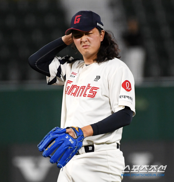 '6G 10 mistakes' Lotte, which collapsed both offense and defense, pledged to fight all-out the fall baseball game → 1 win, 1 draw, 4 losses'Defeat' 