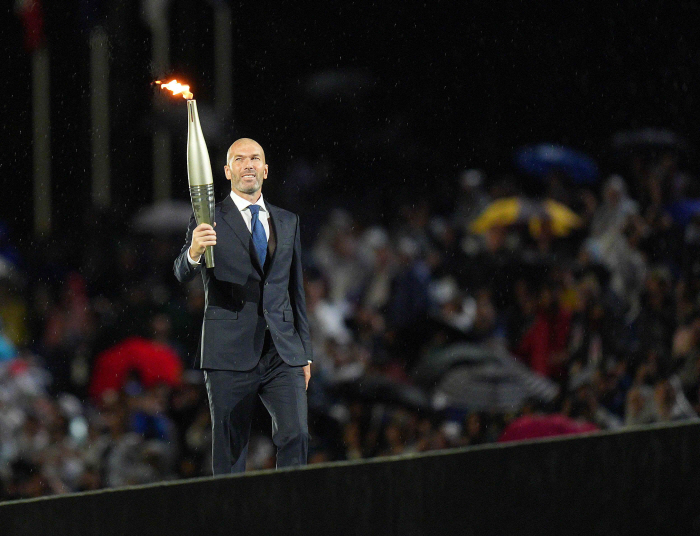 'Because of English...' Why Zidane Is Not Going to Manchester United