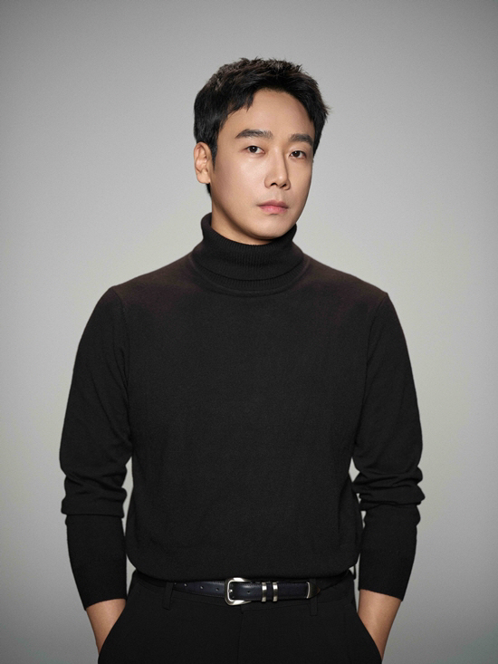  Kim Nam-hee, exclusive contract with C-Jesse Studio, the youngest son of the chaebol house