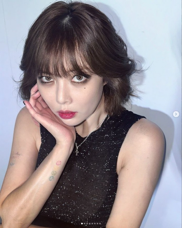 'Yong Jun-hyung ♥' Hyun-ah, a prospective daughter-in-law who is not confident at all about the unprecedented exposure of the backless