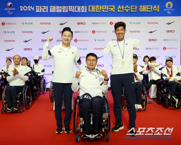 ''All the athletes in the team have 20 gold medals around their necks, and the gold will be returned to the country.' The Paris Paralympics disbandment ceremony 'Class'