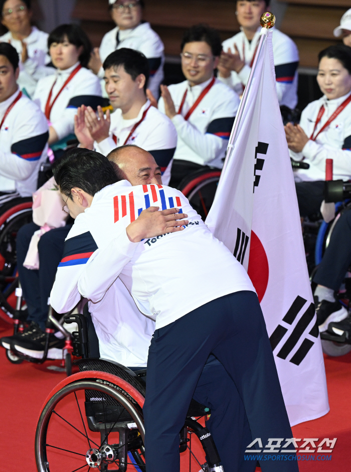 ''All the athletes in the team have 20 gold medals around their necks, and the gold will be returned to the country.' The Paris Paralympics disbandment ceremony 'Class'