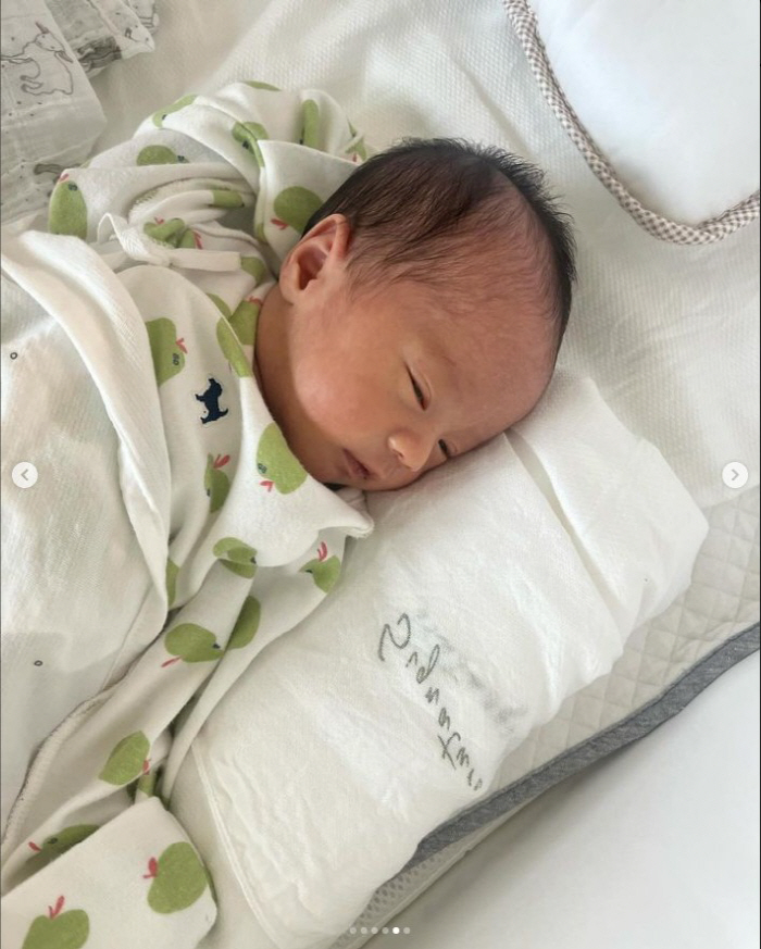 'Kim Seung-hyun ♥'Jang Jung-yoon reveals healthy daughter after emergency childbirth''