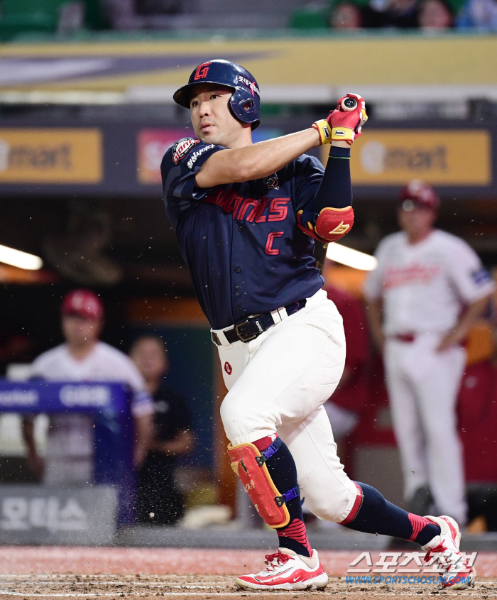 'Good throw, Park Jin! 'Yoon Dong-hee and Son Ho-young 7 hits show' Lotte prevented SSG from winning 4 consecutive games and won 2 consecutive games 