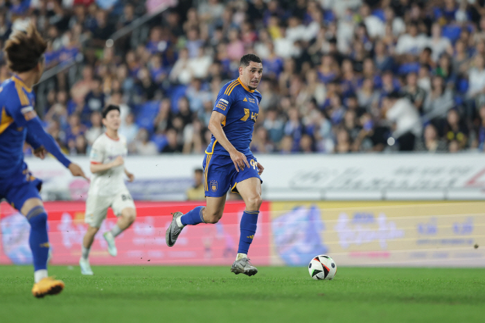 '24 hours of selection for return, 'Cheol-in'Cho Hyun-woo fighting spirit' Ulsan overpowered Gangwon 2-0 → Yang Min-hyuk retakes the lead, replacing Hwang Moon-ki'Empty Son'