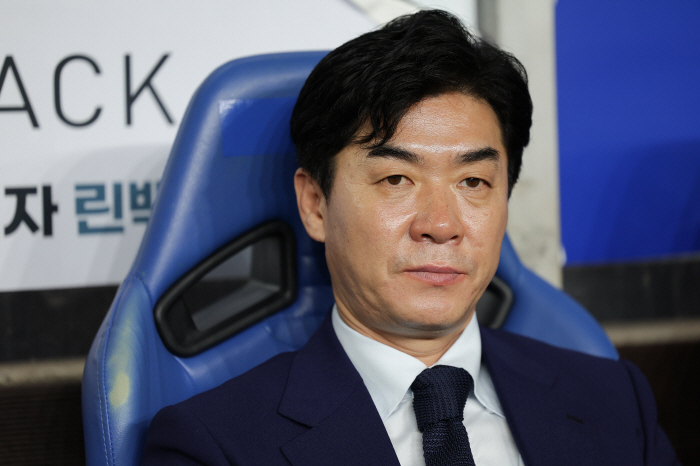 '24 hours of selection for return, 'Cheol-in'Cho Hyun-woo fighting spirit' Ulsan overpowered Gangwon 2-0 → Yang Min-hyuk retakes the lead, replacing Hwang Moon-ki'Empty Son'