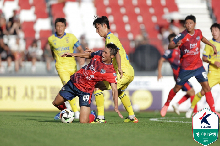 Incheon was the only one who failed to win in the relegation zone''Lee Dong-joon's winning goal' lost 0-2 to Gimcheon' 'Failure to come out last'