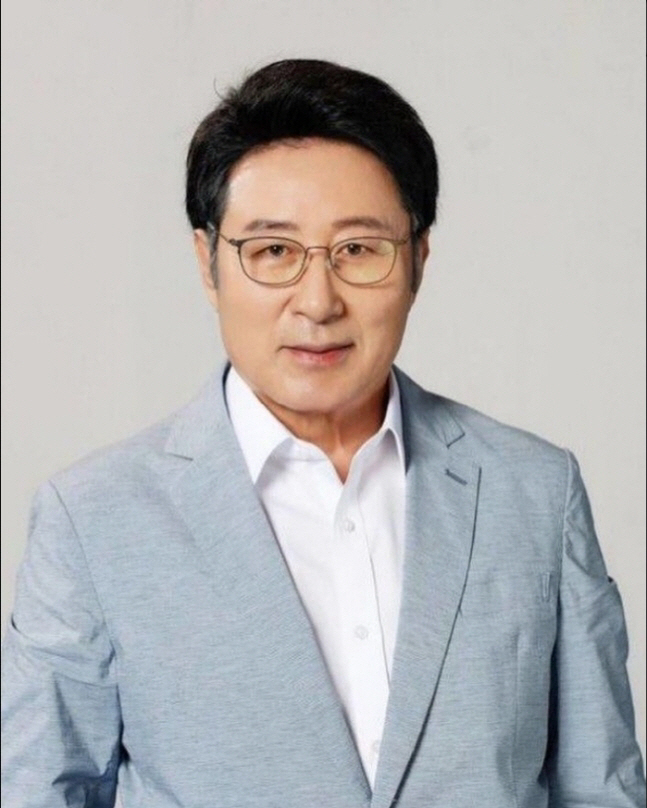 The late Roh Young-guk suffered a heart attack while appearing in 'It's Hyo-sim'Today (18th) 1st anniversary. 