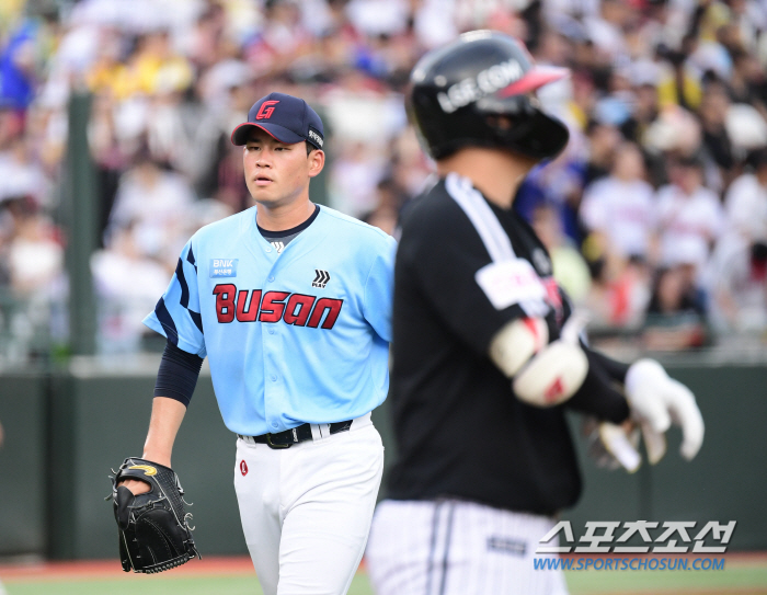 He handed over the scoring rights with each pitch and allowed 7K no runs in 6 innings. I'm finally waking up my eggs. I can't believe I'm joining the... The winter choice of the left-handed prospect is... 