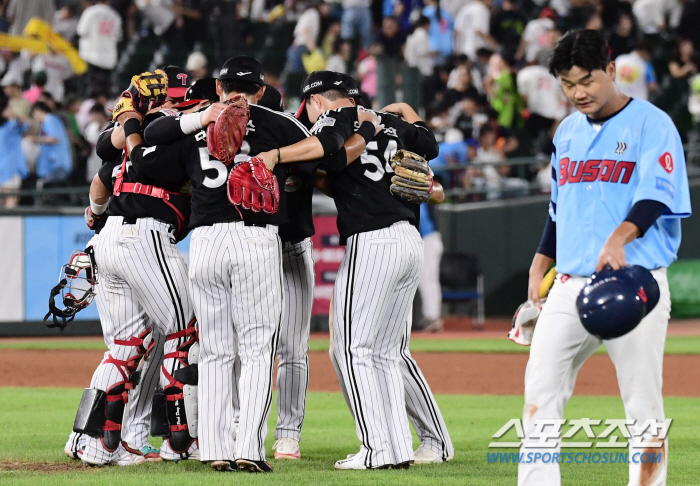 LG Oh Ji-hwan changes the atmosphere of Sajik Stadium. Lotte's back-to-back mistakes 