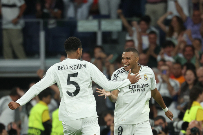 'Shock' Bellingham dissolves ' locker room split after joining Mbappe' talk of discord'Someone is trying to make something negative'