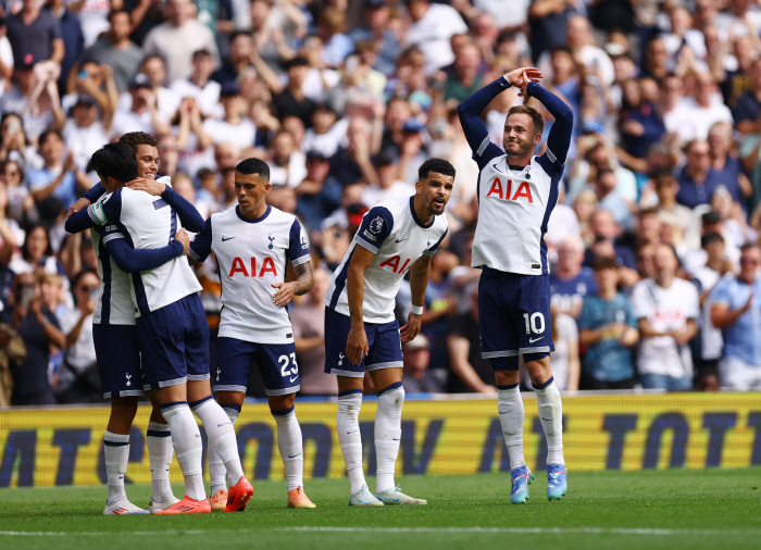 'A loss in the 22nd second of the first half. Is this for real?' Coach Postecoglou was saved well and 'Suddenly frustrated'Son Heung-min AS→'Johnson's come-from-behind goal'Boy'