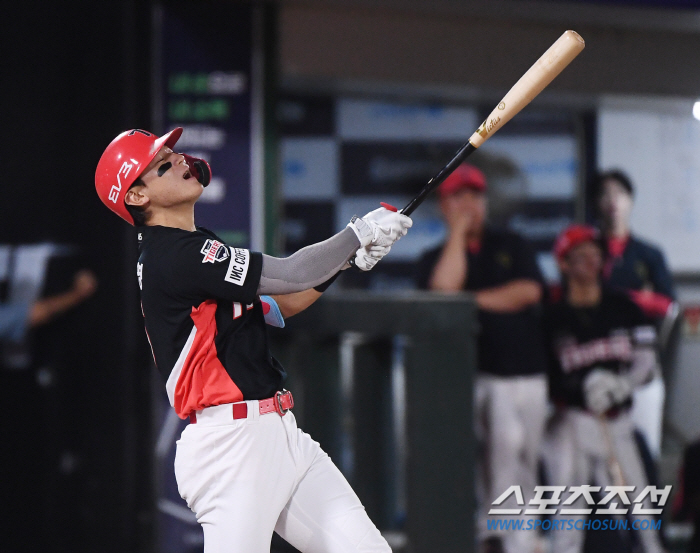 Lotte Reyes achieved his first 200 hits-Kim Do-young again silent KIA, overturned by 6 points and won 128