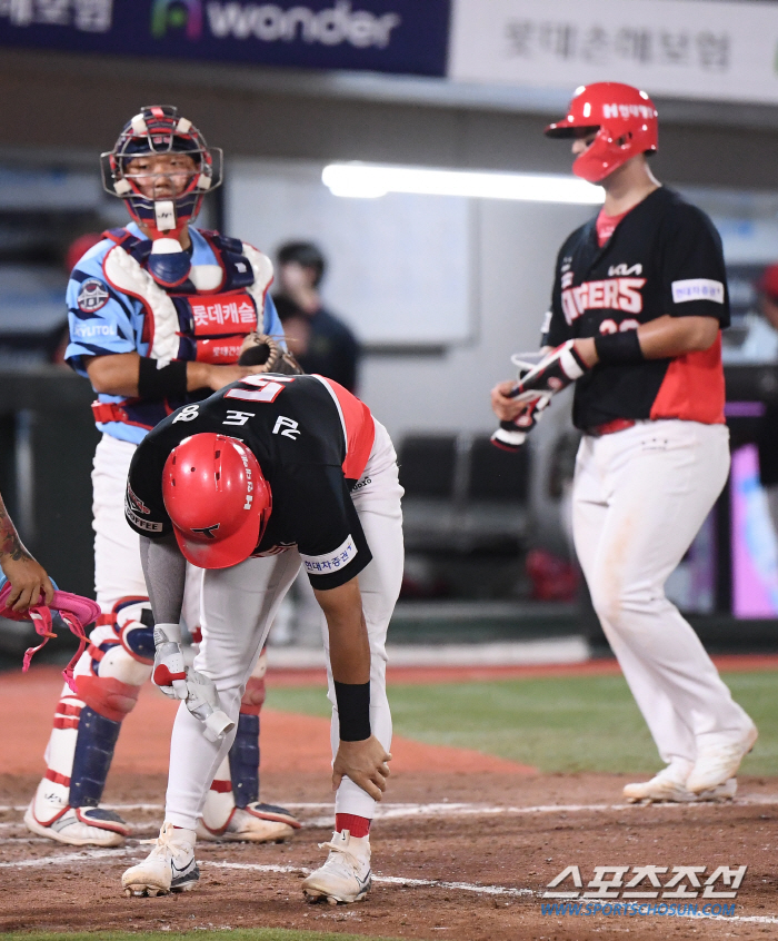 Lotte Reyes achieved his first 200 hits-Kim Do-young again silent KIA, overturned by 6 points and won 128