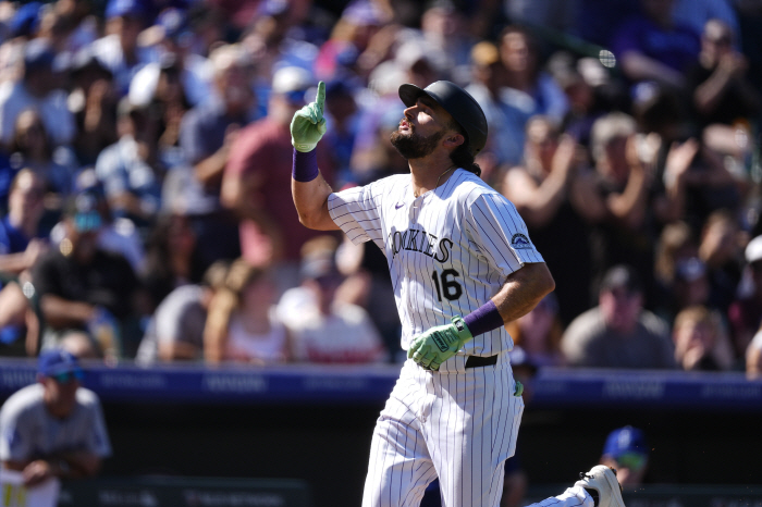 'Triple crown failed, but' Ohtani finishes great journey with one hit and one stolen base '54 home runs-59 steals - OPS 1.036'LAD 5 consecutive wins