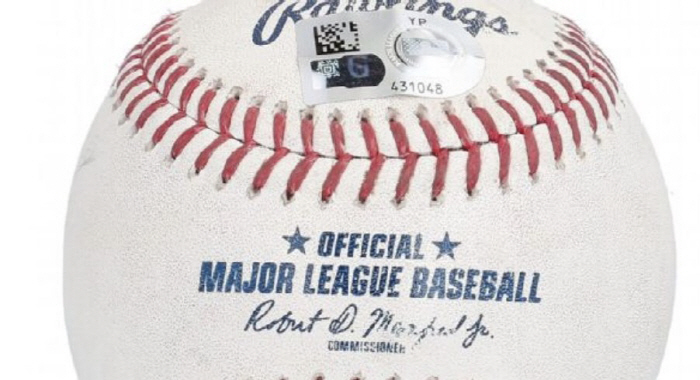 Judge's 62nd home run ball! Ohtani 50-50 Home Run Ball Approaches 1.5 Million...Extend to 23 days of auction closing