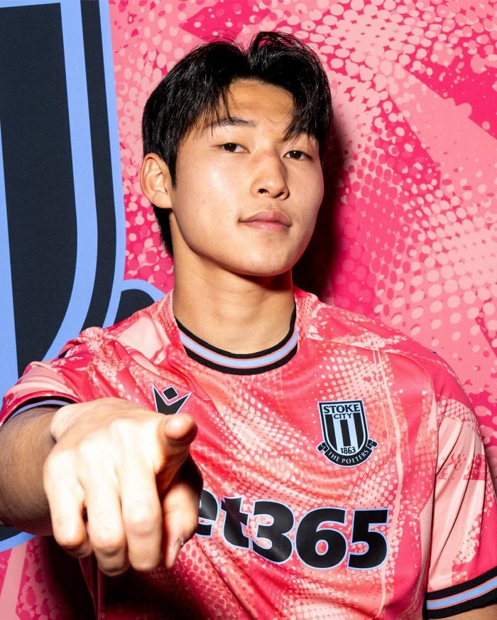 Bae Jun-ho, the top prospect in the Korean national team, exploded with crazy performance → storm 2 help  opportunity creation 6 times...Stoke also won 6-1 against Portsmouth