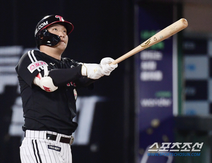 'Autumn baseball for the sixth consecutive year since joining the club. I think it's a blessing.' Dream of becoming a 24-year-old, 100-run fourth hitter 'I want to play baseball every fall until I turn 40.''