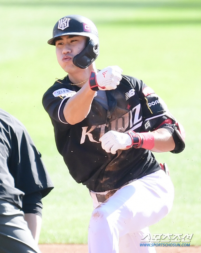 'Moon Sang-cheol and Ko Young-pyo's card hit again'Lee Kang-cheol Magic' has a 100% winning rate. Hernandez won 3-2 against LG in 2 innings