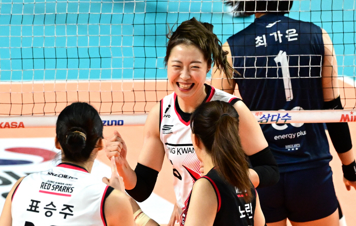 Win all 3 games of the full set try to win in 6 years! Jeong Kwan-jang, 'Mega Resurrection → Pyo Seung-joo → Joker Lee Sun-woo' Go Hee-jin's aim hit GS and advanced to the final