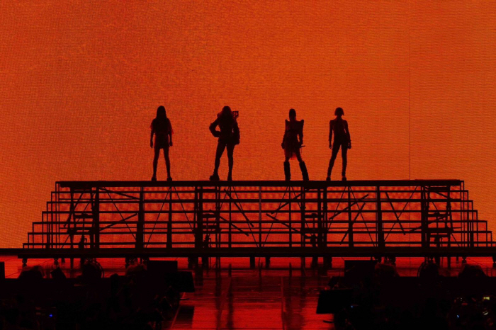 2NE1 Reunites After 10 Years with Spectacular Seoul Concert, Kicking Off 15th Anniversary Tour