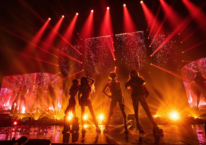 2NE1 Reunites After 10 Years with Spectacular Seoul Concert, Kicking Off 15th Anniversary Tour