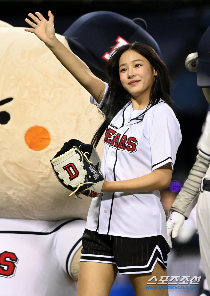 New Jin's Minji and Jeon Hyunmoo couldn't do it Stars' first pitch and winning formula 