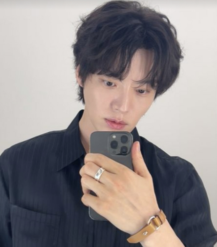Ahn Jae-hyun, 'Divorce with Koo Hye-sun' How she's been in her 4th year..Na Hon-san → Even the sole MC 'Dolsing's hardworking life'
