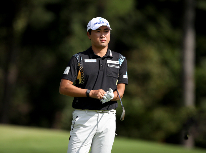 Hangzhou Kim Woo-young, Baeksong Holdings-Asiad CC Busan Open Day 1 with 2 wins of 6 under-par KPGA 'Jeong Jo-joon'