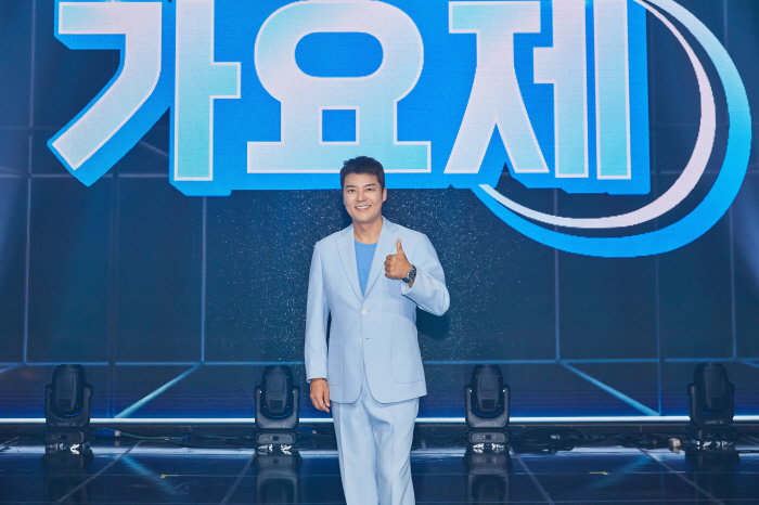 Jeon Hyunmoo 'Going to collegeThe reason why I'm the MC? I wanted to bring back the romance' (College Song Festival)